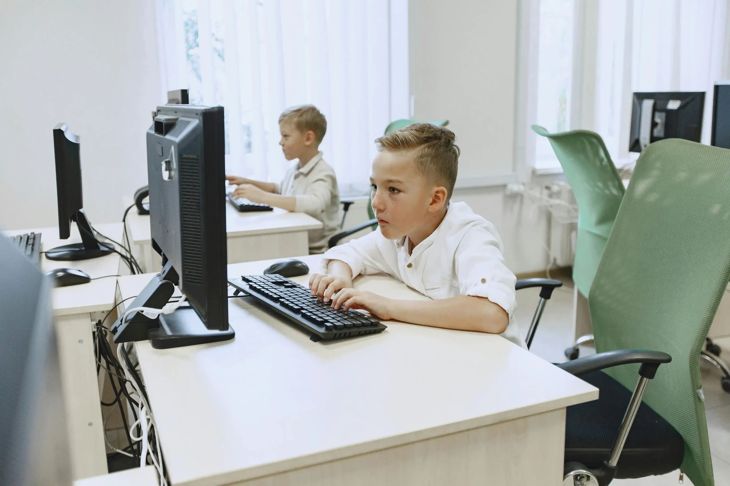 iatechkids programacion exploradores niño